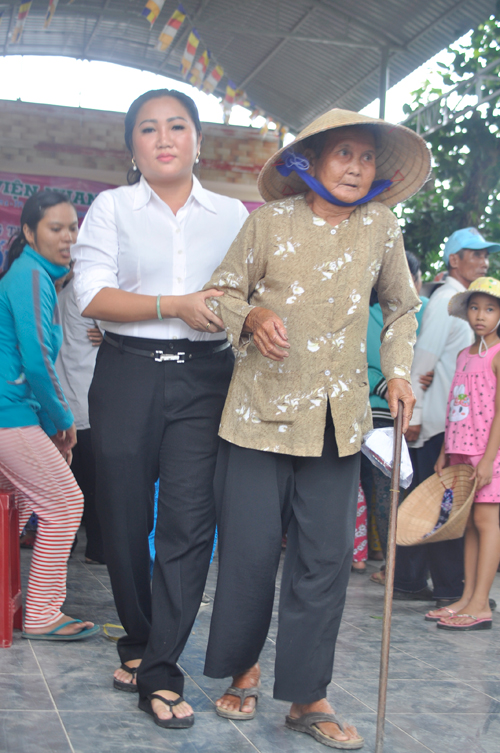 Nghệ sĩ ưu tú Bạch Tuyết, Sao việt, Tin ngôi sao