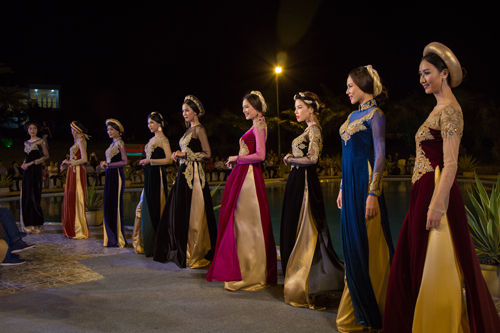 vo-viet-chung-149-11-ngoisao 11 Võ Việt Chung, NTK Võ Việt Chung, Sao việt, Tin ngôi sao