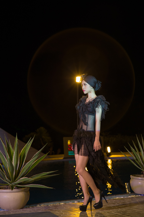 vo-viet-chung-149-15-ngoisao 7 Võ Việt Chung, NTK Võ Việt Chung, Sao việt, Tin ngôi sao