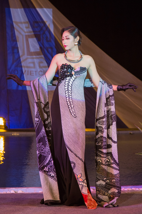 vo-viet-chung-149-22-ngoisao 0 Võ Việt Chung, NTK Võ Việt Chung, Sao việt, Tin ngôi sao