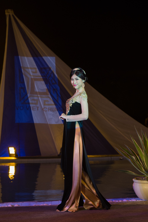 vo-viet-chung-149-6-ngoisao 16 Võ Việt Chung, NTK Võ Việt Chung, Sao việt, Tin ngôi sao