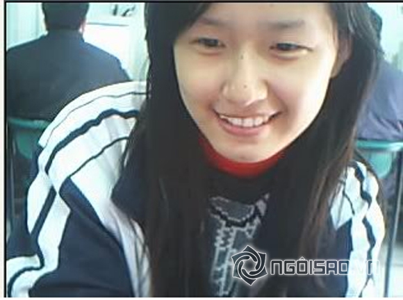 Mai Phương Thúy,loạt ảnh webcam của Mai Phương Thúy,ảnh Mai Phương Thúy tại quán net,tuổi trẻ của Mai Phương Thúy,Hoa hậu Mai Phương Thúy,sao Việt