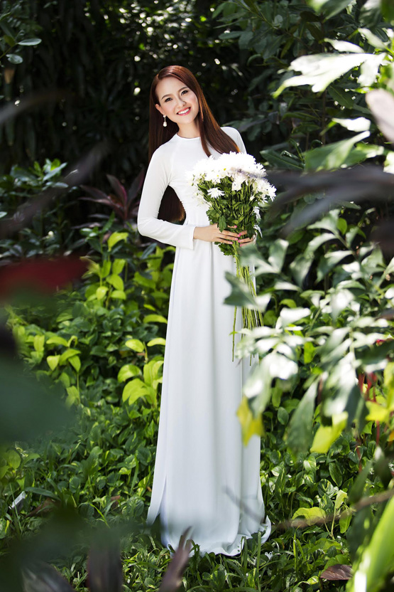 Khánh Ngân, Hoa hậu Khánh Ngân, Hoa hậu Hoàn Vũ Việt Nam 2015, Hoàn Vũ Việt Nam 2015 Đỗ Trần Khánh Ngân, Đỗ Trần Khánh Ngân