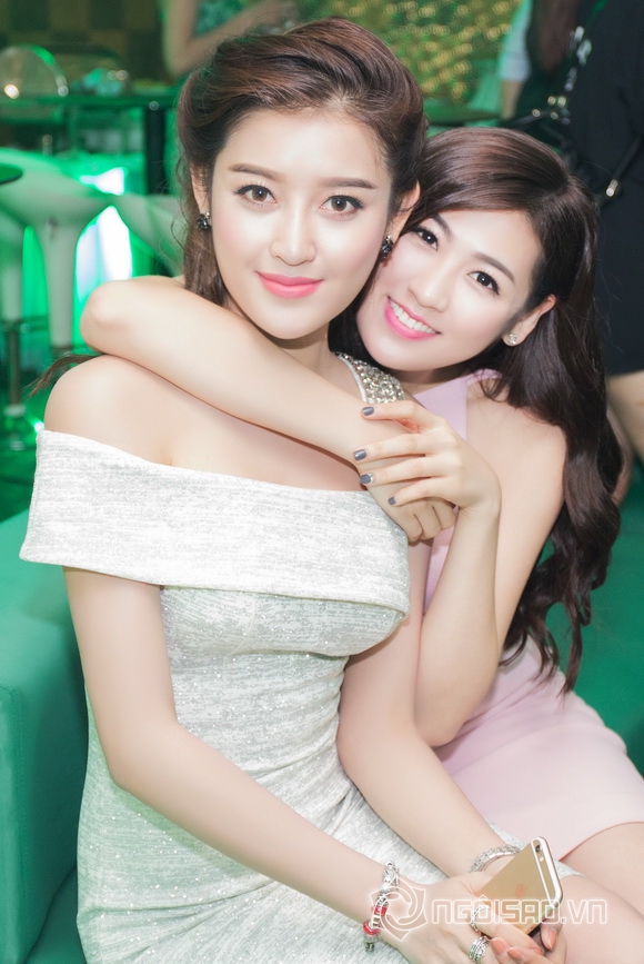 Á hậu tú anh,á hậu huyền my,hoa hậu việt nam 2012,hoa hậu việt nam 2014,tú anh huyền my như hai chị em,tú anh rạng rỡ,sao việt