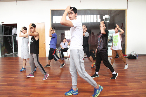 Phan Thị Mơ, Ray Võ, Sao Việt, Tin ngôi sao