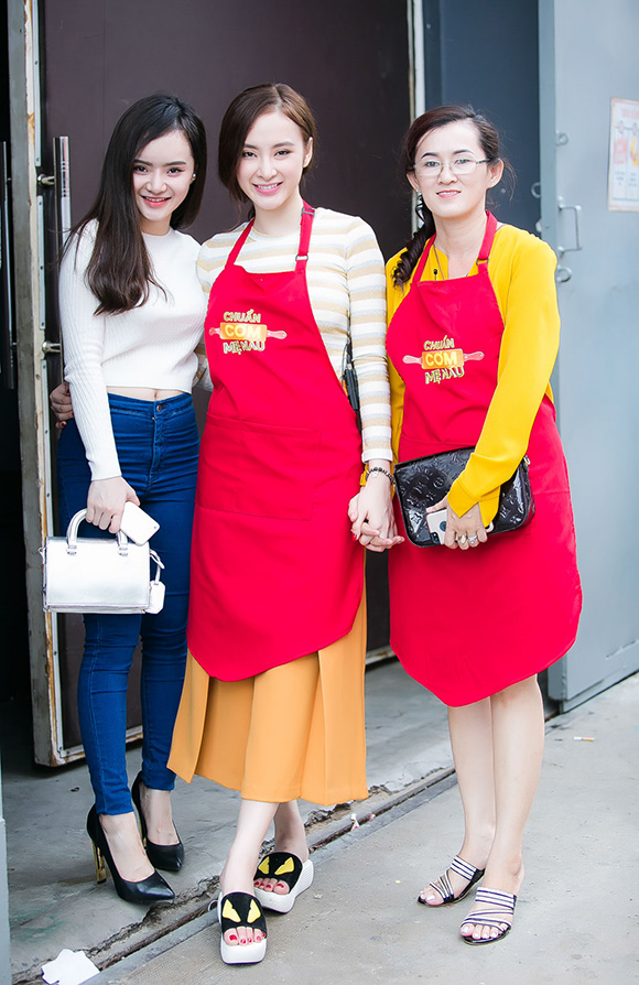 Sao Việt, Angela Phương Trinh, Người mẹ nhí, Á quân Bước nhảy hoàn vũ 2015, Angela Phương Trinh trổ tài nấu nướng