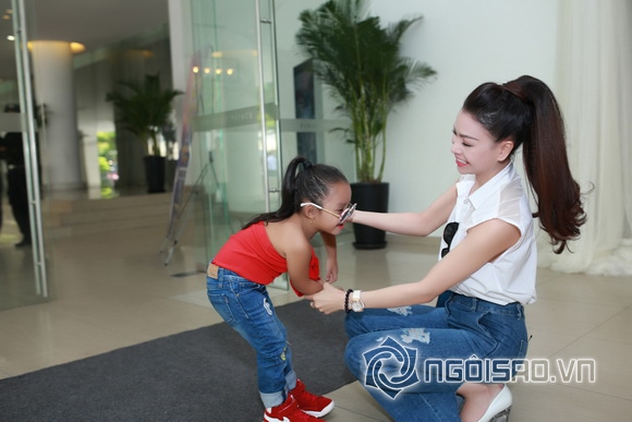 Người mẫu trà ngọc hằng,ca sĩ trà ngọc hằng,á hậu trà ngọc hằng,trà ngọc hằng sành điệu,cháu gái trà ngọc hằng,sao việt