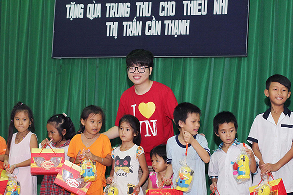 sao Việt, Mỹ Tâm, học trò Mỹ Tâm, Đức Phúc, Đức Phúc đăng quang, Quán quân Giọng hát Việt 2015