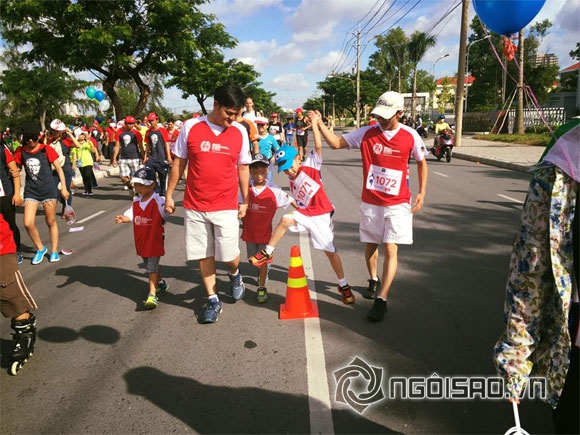 bé Subeo,Cường Đô la,bé Subeo tinh nghịch,Cường Đô la đi chơi với con,Hà Hồ,sao việt,cha con sao Việt