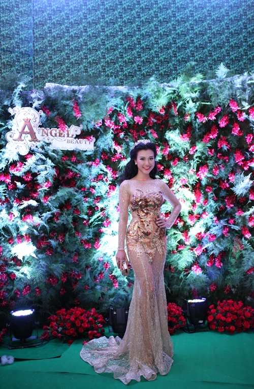 a-hau-hoang-oanh-309-1-ngoisao 8 Hoàng Oanh, Á hậu Hoàng Oanh, Sao Việt