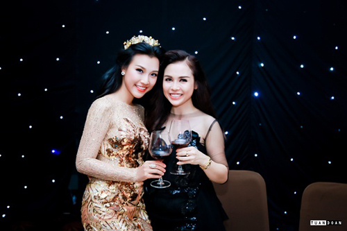 a-hau-hoang-oanh-309-3-ngoisao 6 Hoàng Oanh, Á hậu Hoàng Oanh, Sao Việt