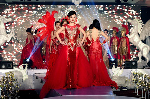 a-hau-hoang-oanh-309-8-ngoisao 1 Hoàng Oanh, Á hậu Hoàng Oanh, Sao Việt