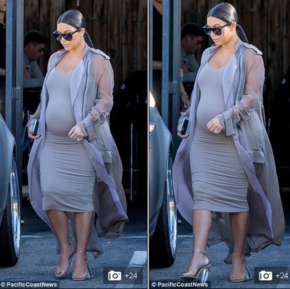 Kim Kardashian,Kim Kardashian đi xăng đan cao gót,Kim Kardashian bầu to,sao hollywood,Kim Kardashian bị chê béo