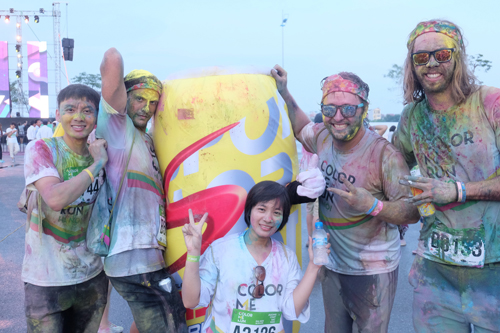 Color Me Run, Yellow me selfie, Sponsor
