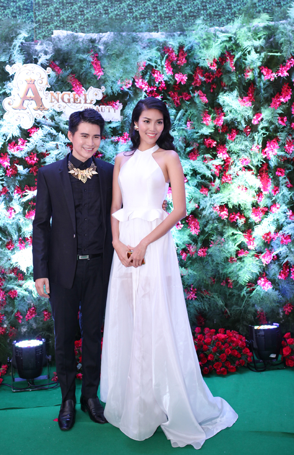 Hoa hậu Ngọc Diễm, MC Mạnh Cường, Sao Việt, The beauty of God