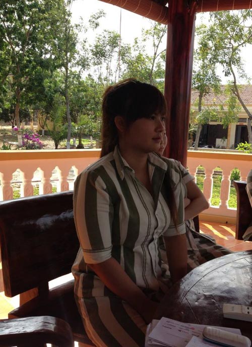 hot girl trong tù, hot girl trong trại giam, phạm nhân là hot girl, hot girl có giọng ca vàng ở trại giam, tin ngoi sao