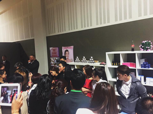 berlin2-ngoisao 20 MC Kỳ Duyên, Mỹ phẩm Canmake, Sao Việt