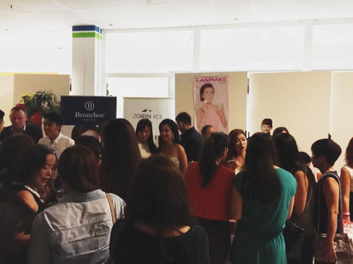 hungary-ngoisao 14 MC Kỳ Duyên, Mỹ phẩm Canmake, Sao Việt