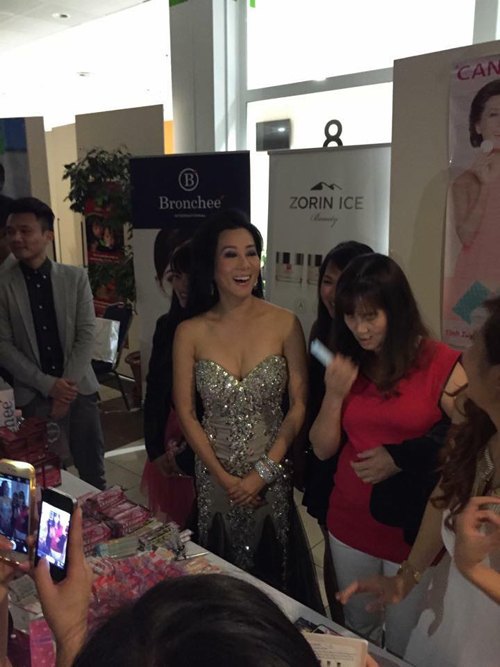 hungary9-ngoisao 7 MC Kỳ Duyên, Mỹ phẩm Canmake, Sao Việt