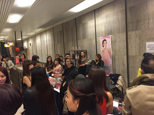 praha0-ngoisao 4 MC Kỳ Duyên, Mỹ phẩm Canmake, Sao Việt