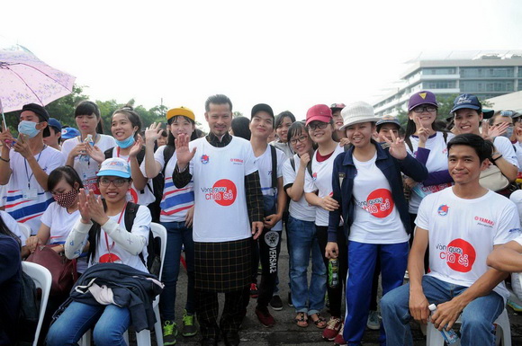 Hùng cửu long,doanh nhân hùng cửu long,mr áo dài hùng cửu long,hùng cửu long nổi bật,hùng cửu long làm từ thiện