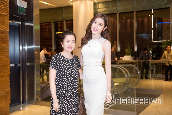 Huyền my,á hậu huyền my,á hậu việt nam 2014,hoa hậu việt nam 2014,huyền my rạng rỡ,huyền my và mẹ,hai mẹ con á hậu huyền my,sao việt