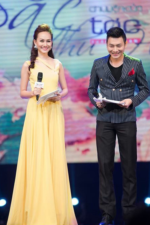 Á hậu Kim Duyên, áo dài Ngô Nhật Huy, Sao Việt