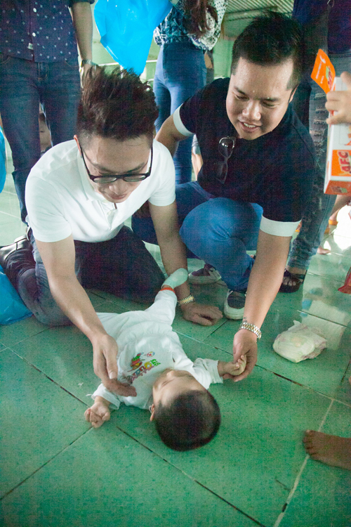 MC Anh Quân, Hương Giang Idol, Kim Dung, Sao Việt