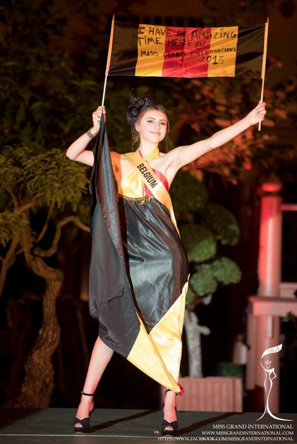 Miss Grand International 2015, Hoa hậu, trang phục dân tộc, Lệ Quyên, đại diện Việt Nam thi Miss Grand International 2015, tin ngôi sao