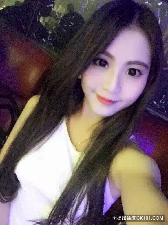 Hotgirl xinh đẹp , mặc hớ hênh, Hotgirl, xinh đẹp , giới trẻ, thời trang, mặc hở, cộng đồng, bỏng mắt, mặc phản cảm, ngôi sao