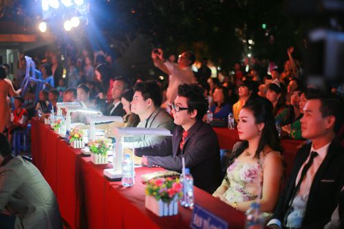 ky-quoc-dat-1910-4-ngoisao 4 Ký Quốc Đạt, Á vương Ký Quốc Đạt, Sao Việt