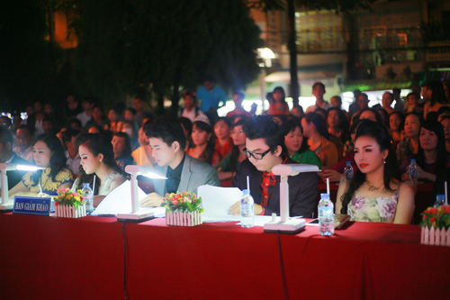 ky-quoc-dat-1910-5-ngoisao 3 Ký Quốc Đạt, Á vương Ký Quốc Đạt, Sao Việt