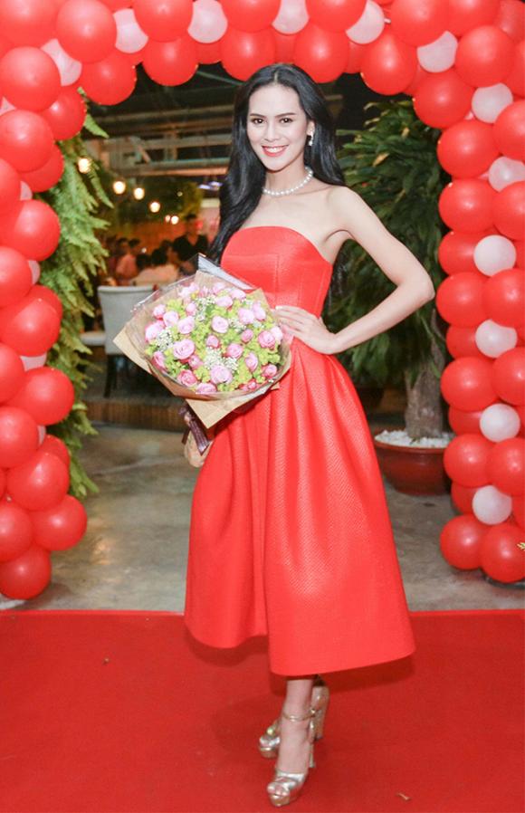 Lê Thị Sang, người đẹp Lê Thị Sang, Người đẹp được yêu thích nhất Lê Thị Sang, Lê Thị Sang thi hoa hậu, le thi sang, sao Việt