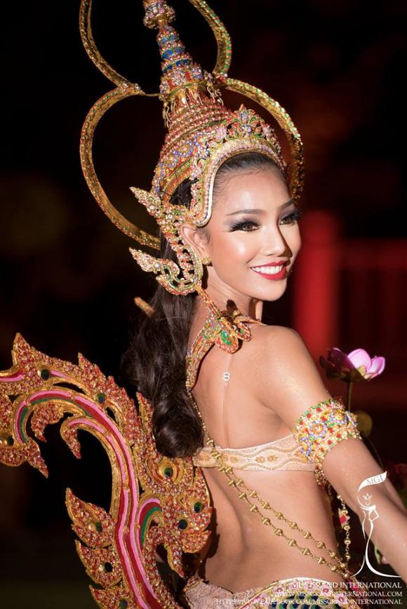 Miss Grand International 2015, đại diện Việt Nam ở Miss Grand International 2015, Lệ Quyên, Lệ Quyên thi Hoa hậu, Hoa hậu, đại diện Việt Nam thi quốc tế, Hoa hậu