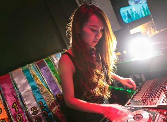 DJ Thy Thy, dj nổi tiếng Việt Nam, DJ gốc việt, hotgirl 