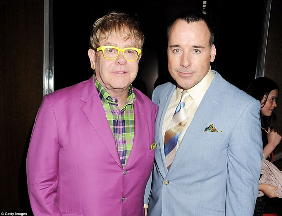 Elton John,Elton John mua biệt thự,bên trong biệt thự của Elton John,sao hollywood