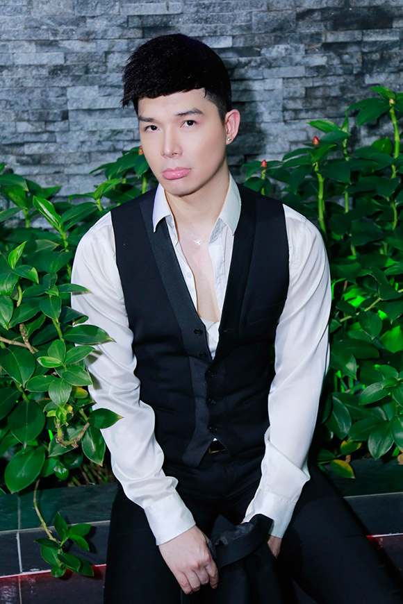 sao Việt, Nathan Lee, ca sĩ Nathan Lee, Ông hoàng Opera, Nathan Lee suy sụp tinh thần, Nathan Lee liên tiếp gặp vận xui