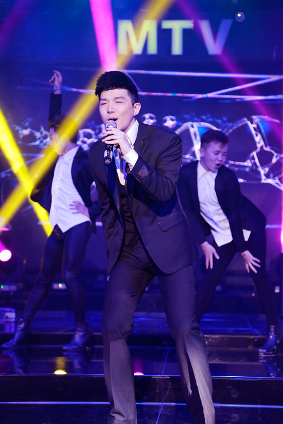 sao Việt, Nathan Lee, ca sĩ Nathan Lee, Ông hoàng Opera, Nathan Lee suy sụp tinh thần, Nathan Lee liên tiếp gặp vận xui