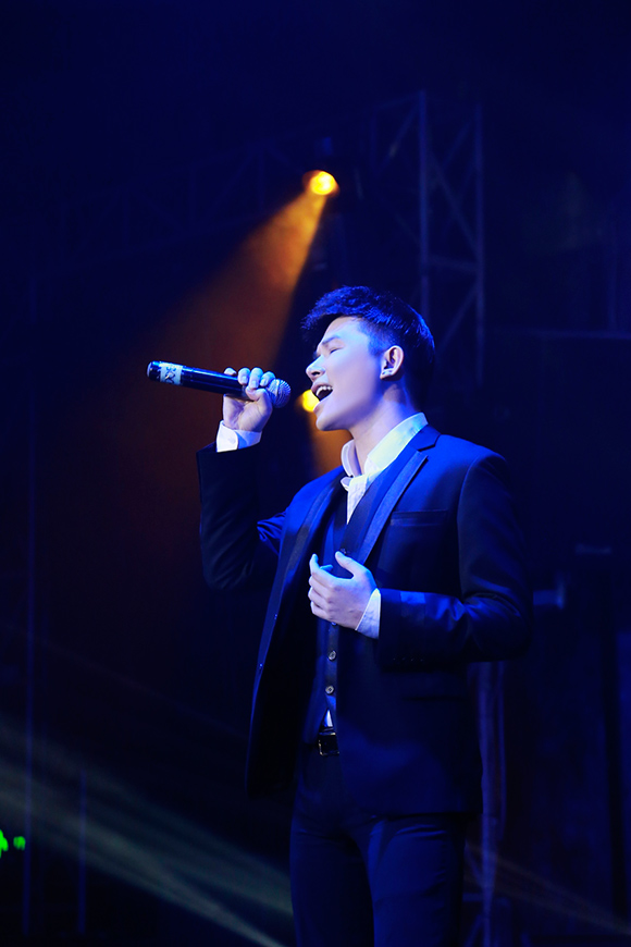 sao Việt, Nathan Lee, ca sĩ Nathan Lee, Ông hoàng Opera, Nathan Lee suy sụp tinh thần, Nathan Lee liên tiếp gặp vận xui
