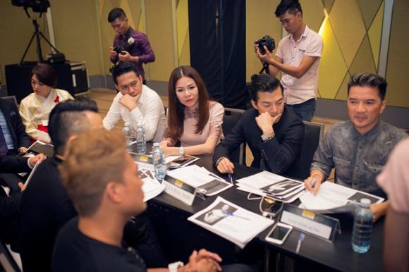 Bùi Thị Hà, Hoa hậu Bùi Thị Hà, Lý Nhã Kỳ, Sao Việt