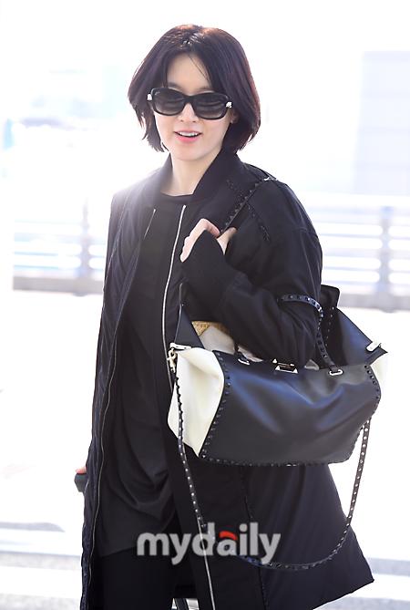 Lee Young Ae, U50 Lee Young Ae  trẻ đẹp dáng thon, sao Hàn, 