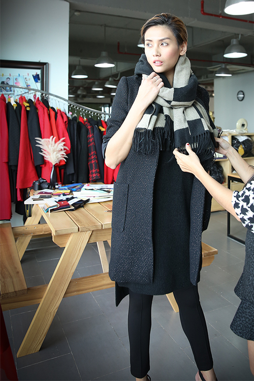 vo-hoang-yen-3010-10-ngoisao 0 Võ Hoàng Yến, siêu mẫu Võ Hoàng Yến, Sao Việt