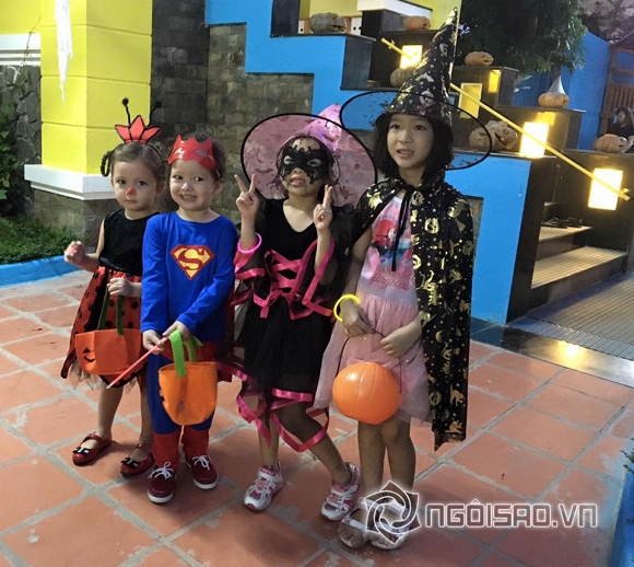 Hồng Nhung, hai con Hồng Nhung, cặp song sinh nhà Hồng Nhung, Halloween, hai con Hồng Nhung ngày Halloween, tin ngôi sao, nhóc tỳ