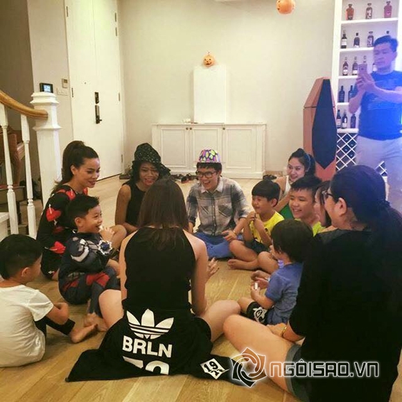 Hà Hồ,Hồ Ngọc Hà,Hà Hồ nhí nhảnh mở tiệc đón Halloween,Hà Hồ đón Halloween cùng con trai,Hà Hồ mở tiệc cùng con trai Subeo,con trai Hà Hồ,sao Việt