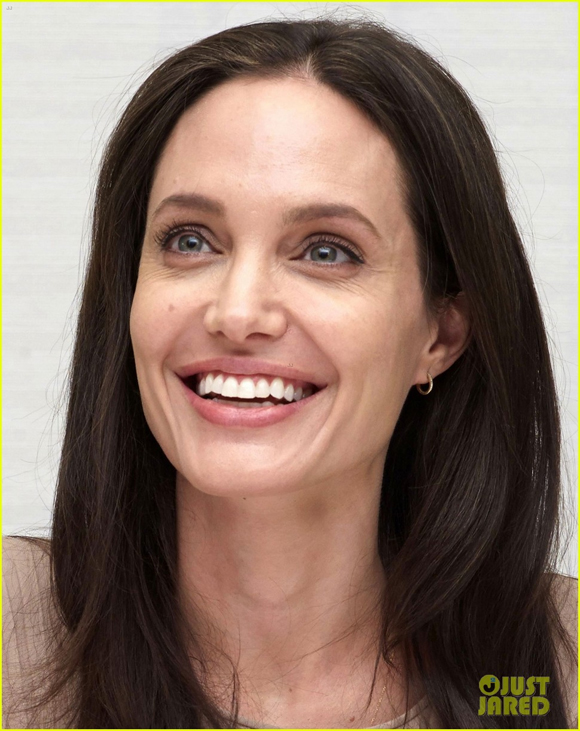 Angelina Jolie,Angelina Jolie freely roams freely,Angelina Jolie has her breasts removed,Angelina Jolie has soft tissue breast reconstruction,Angelina Jolie appears at the event,Hollywood stars