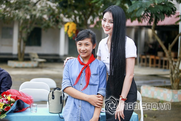 Hoa hậu ngọc anh,hoa hậu dân tộc ngọc anh,hoa hậu việt nam 2013,ngọc anh rạng rỡ,hoa hậu ngọc anh đi từ thiện,ngọc anh lên hà giang từ thiện,sao việt