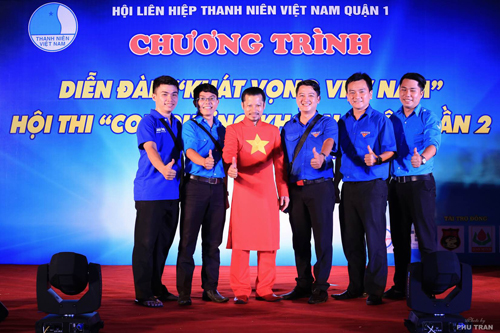 Hùng Cửu Long, Khát vọng Việt Nam, Sao Việt