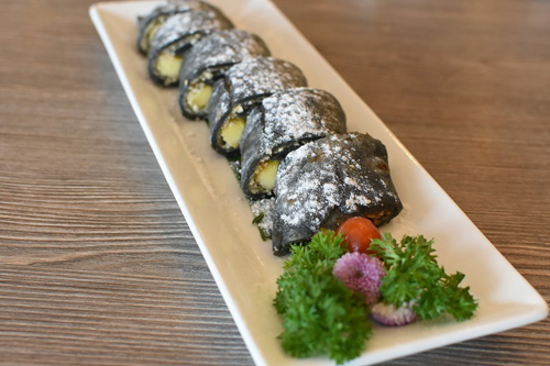 pan-cake-coconut-w-black-sesame-1-ngoisao 5 Dim Tu Tac, ẩm thực Hong Kong, Nhà hàng ẩm thực Hong Kong