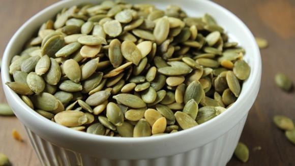 Móng chắc khỏe, giúp móng phát triển tốt, cải thiện độ chắc khỏe của móng tay, móng giòn và dễ gãy, móng bị xám màu