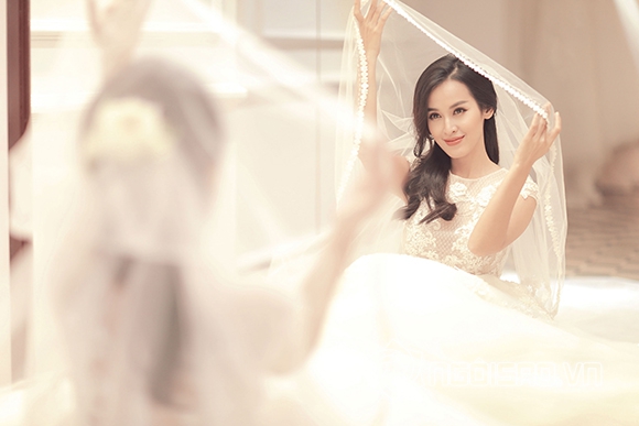 sao Việt, Tú Vi, diễn viên Tú Vi, Tú Vi - Văn Anh, cận cảnh áo cưới đẹp lung linh của cô dâu Tú Vi